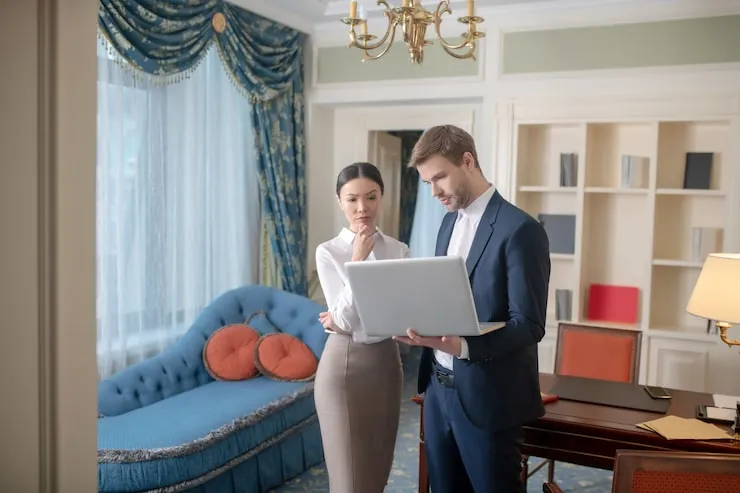 Discreet & Professional Service